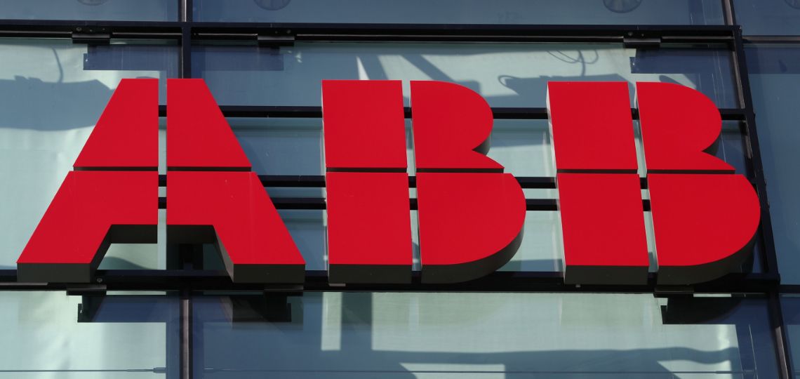 ABB investit 120 millions de dollars dans deux usines aux États-Unis pour répondre à la demande des centres de données