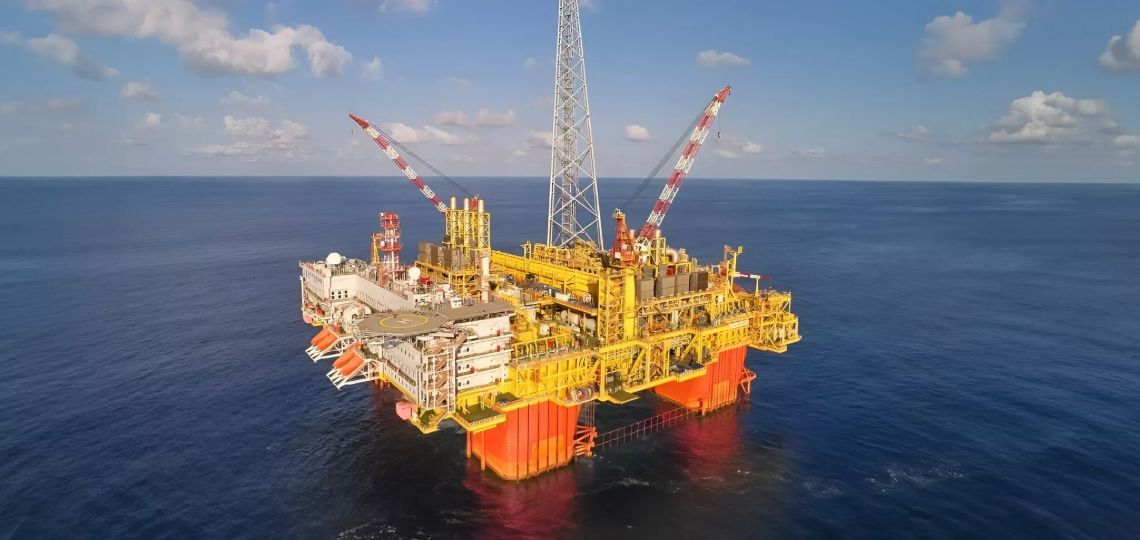 Public companies emit more CO2 than private firms, according to a study