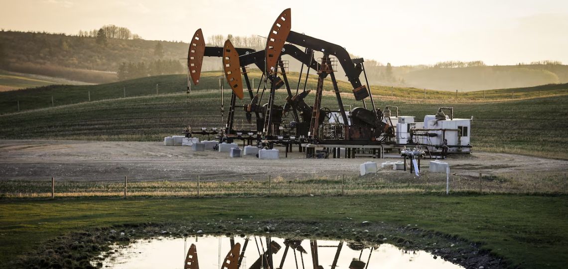 US oil rig count falls to lowest level since 2021