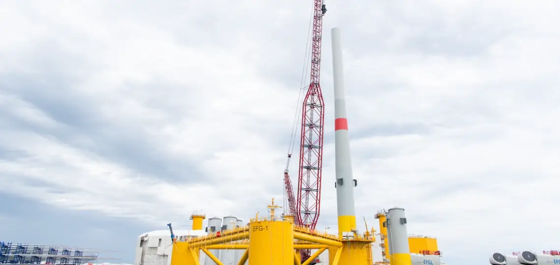 Ocean Winds assemble sa première éolienne flottante sur le projet EFGL en Méditerranée