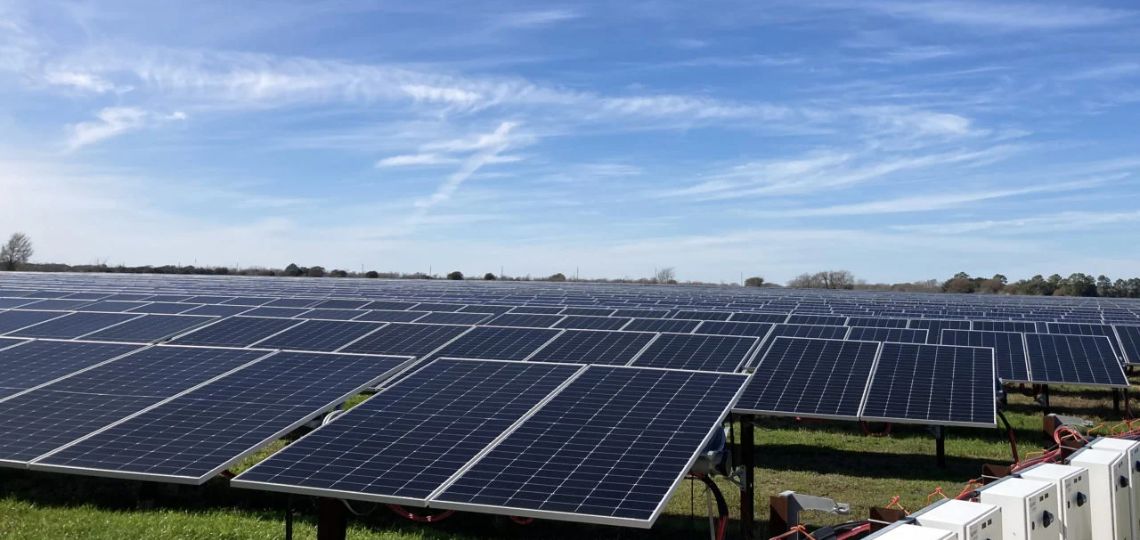 Les États-Unis ajoutent 8,6 GW de capacité solaire malgré des menaces législatives