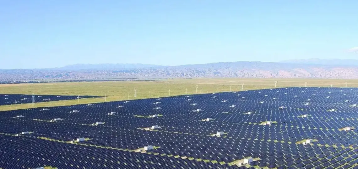 Kashgar reaches 10.2 GW of installed solar capacity and builds a new energy hub
