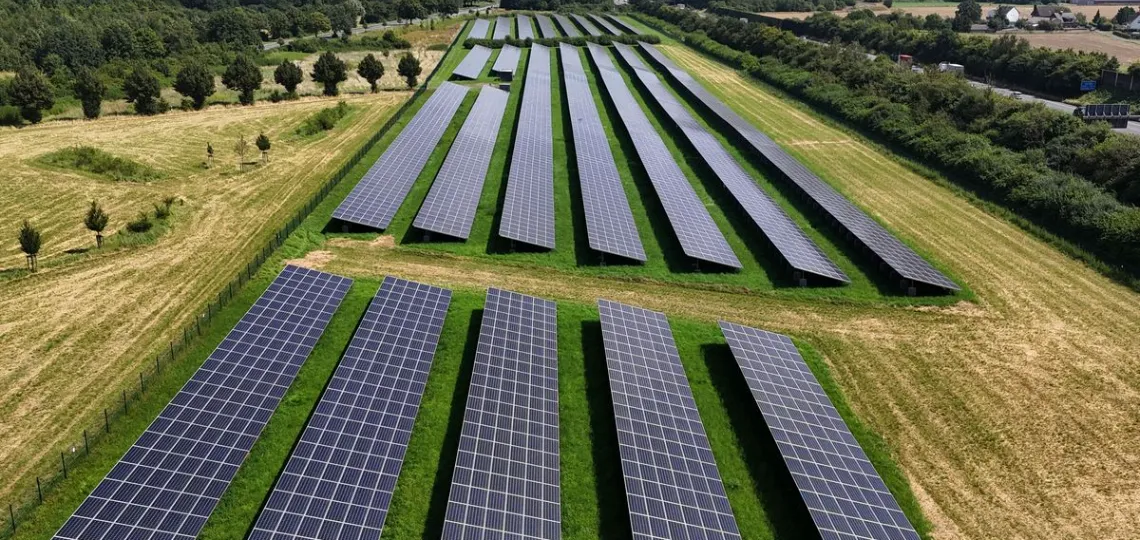 L’énergie solaire devient la première source électrique de l’UE en juin 2025