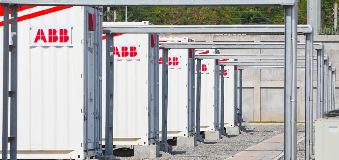 ABB lance un modèle sans investissement pour le stockage d’énergie par batterie dans l’industrie