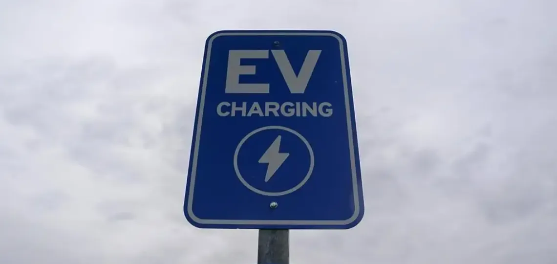 Canada funds 480 new electric vehicle charging stations in British Columbia
