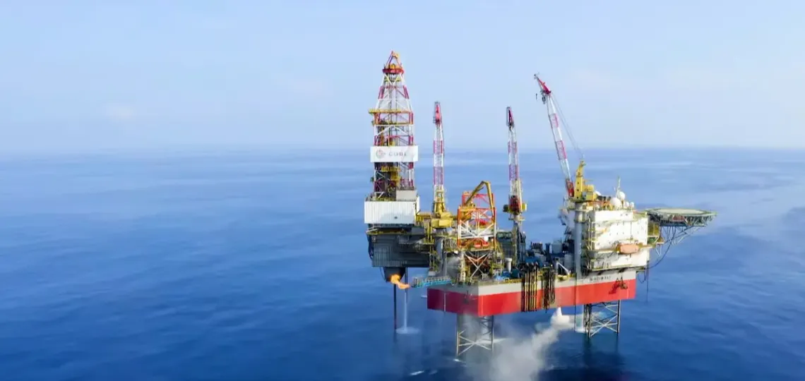 Taiwan denounces deployment of 12 Chinese oil platforms in its waters