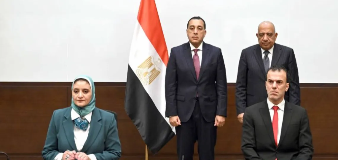 L’Égypte et les Émirats unissent leurs efforts pour relier leur électricité à l’Europe