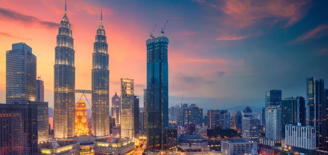 Malaysia strengthens public investment in gas and solar energy