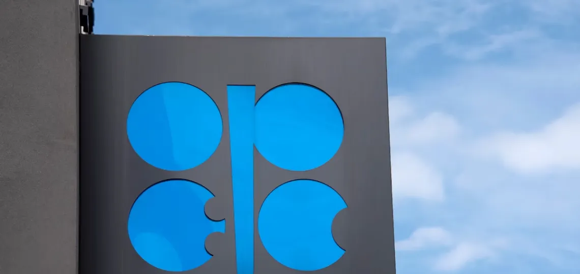 L’Opep+ relève sa production de 137 000 barils par jour en novembre