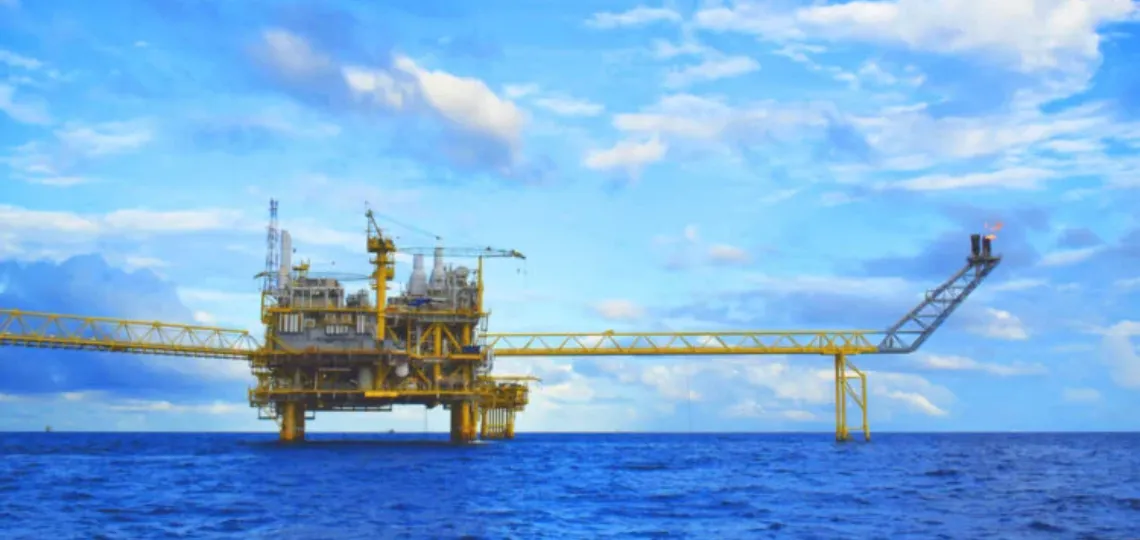 Le pétrole gagne 1,3 % après une hausse limitée de la production d’OPEP+