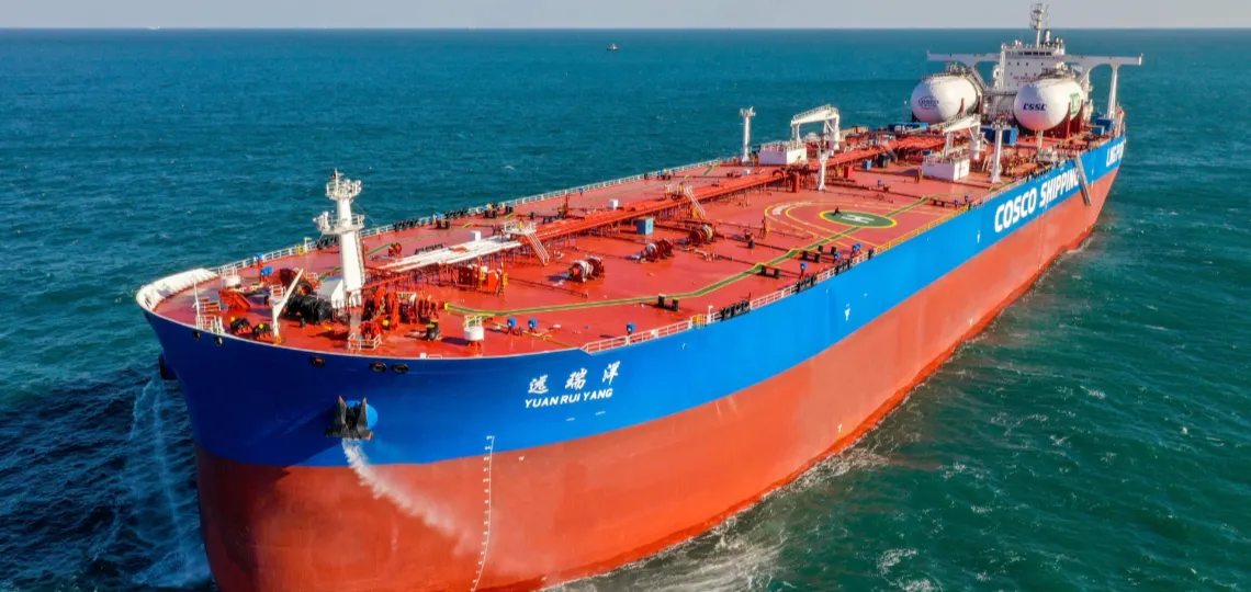 Saudi Arabia adjusts crude price to defend market share in Asia