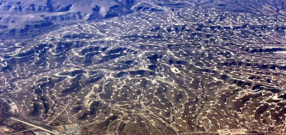 U.S. associated gas output rises 6% on Permian crude surge