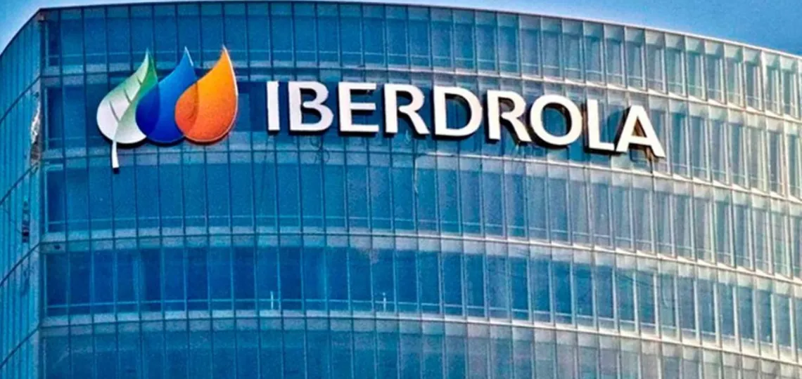 Iberdrola reshapes its portfolio to become a leader in transatlantic regulated networks