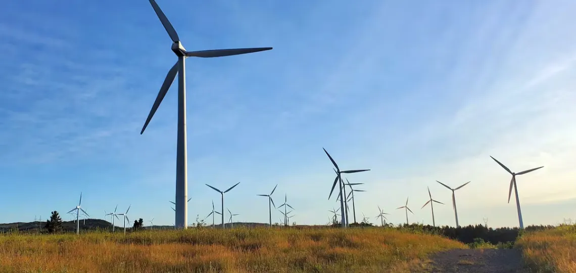 Three new wind farms approved to add 792 MW of capacity in Québec