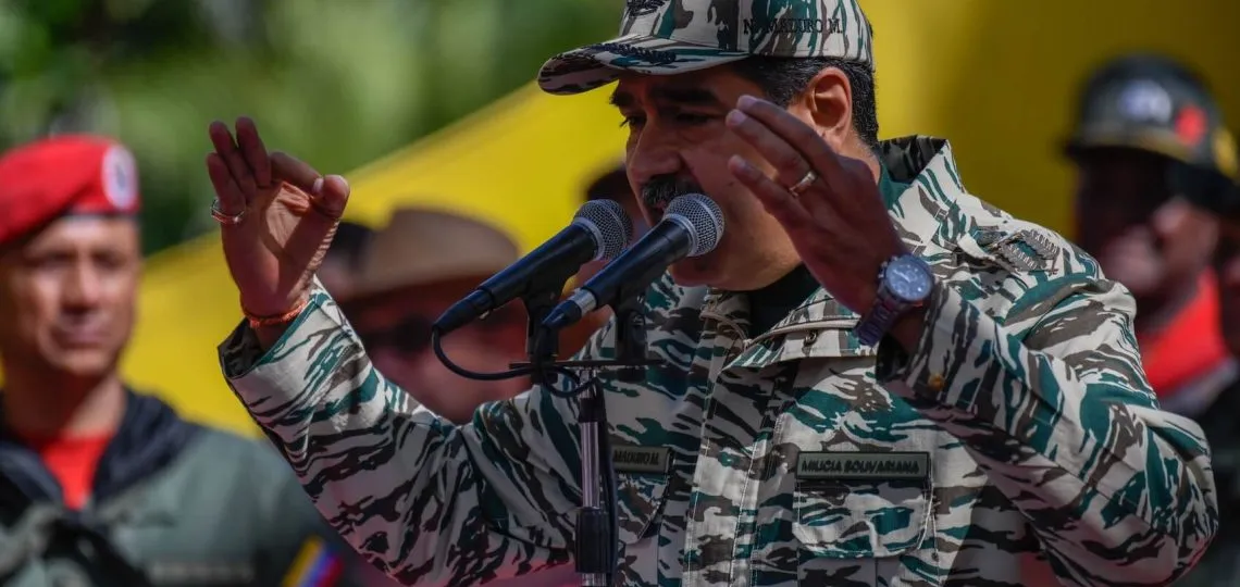 Washington intensifie la pression militaire sur Caracas, Maduro alerte l’Opep